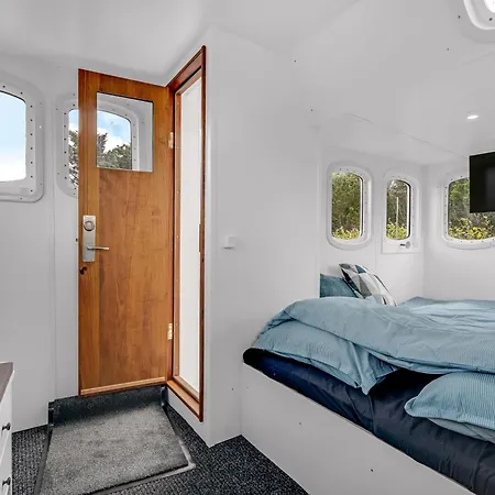 Renovated With Outdoor Hot Tub And Outdoor Sauna In Thorup Hébergement de vacances *